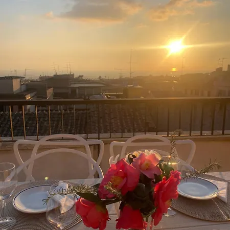 Sunset Terrace アパート *